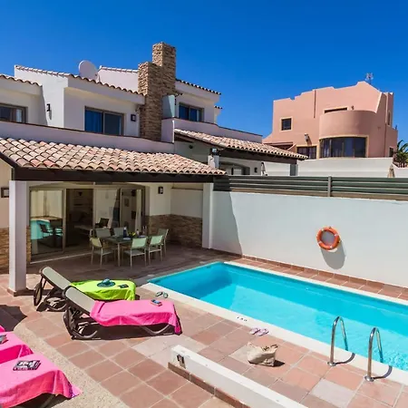 Villa Pino By *
